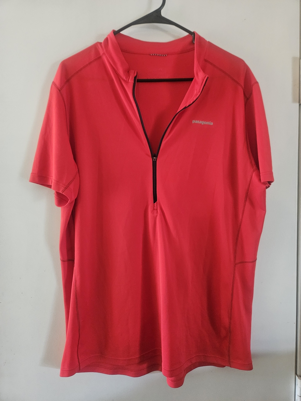 Patagonia Men's Bright Red Short-Sleeve Performance Half-Zip Polo Xl